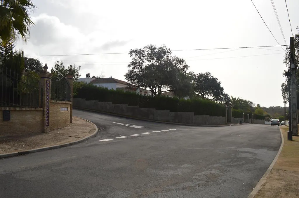 Casa La Colina Con Pista De Padel Guest House Castilblanco de los Arroyos 0*,  Spain